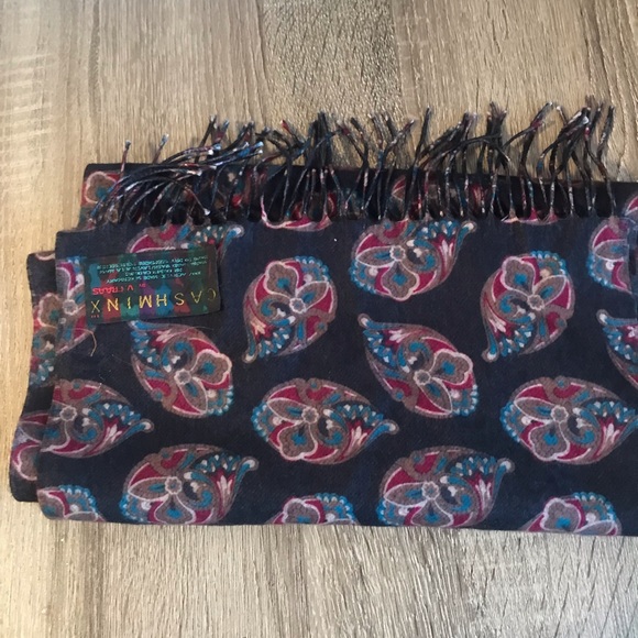 Cashmink scarf - Picture 5 of 6